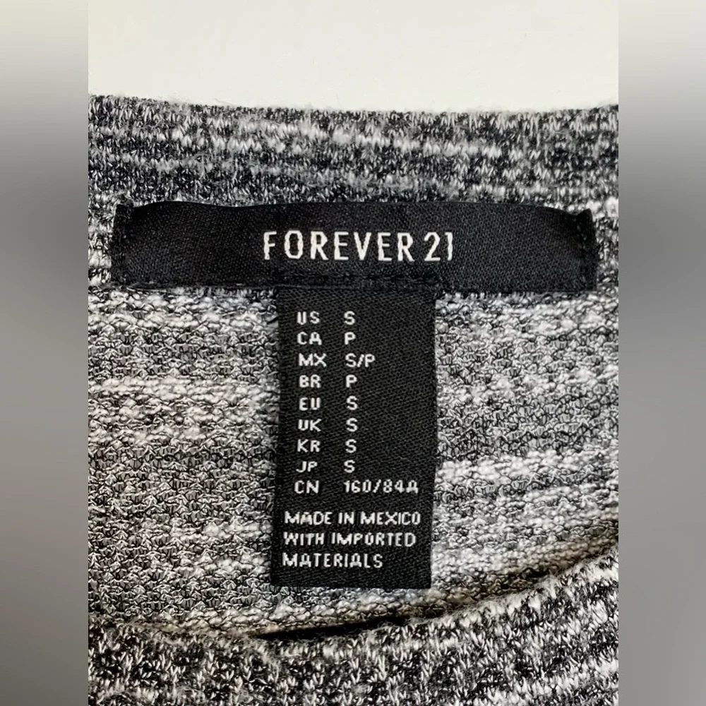 Heathered Grey Long-Sleeve T-Shirt - Picture 3 of 3
